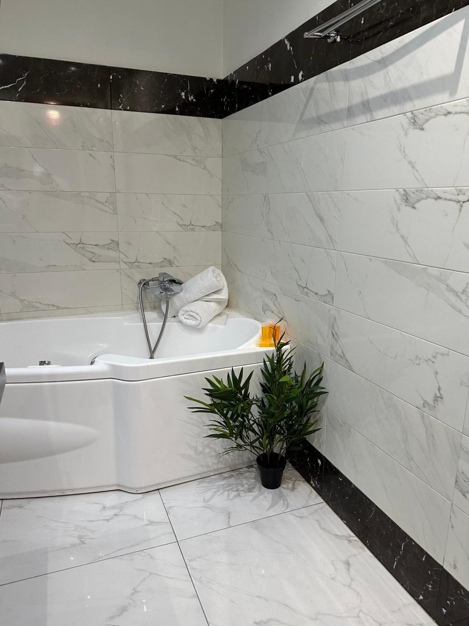 2 Bd Apt In Syntagma With Acropolis View Atina Dış mekan fotoğraf